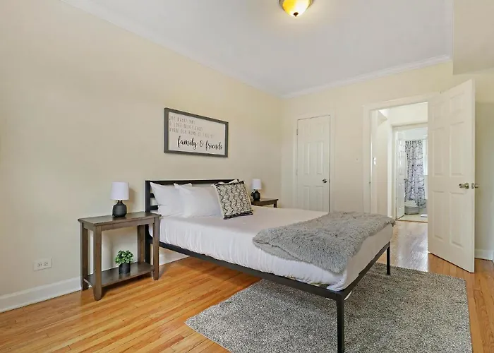 Apartment 2br Alluring With Laundry - Cullom D3