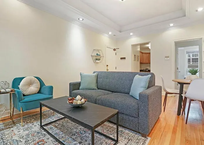 2br Alluring With Laundry - Cullom D3 *